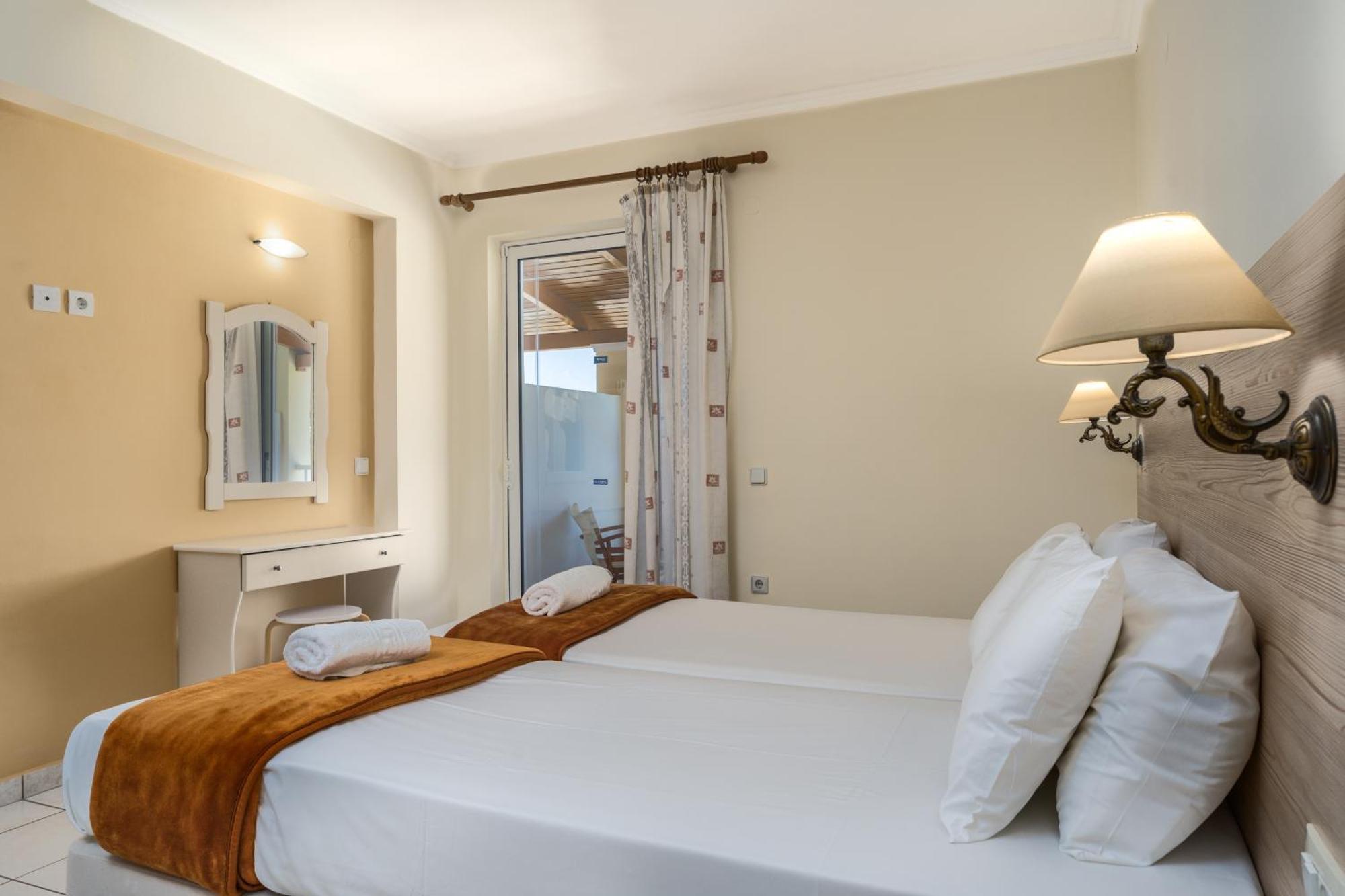 Manousis Aparthotel Tsilivi  Ngoại thất bức ảnh